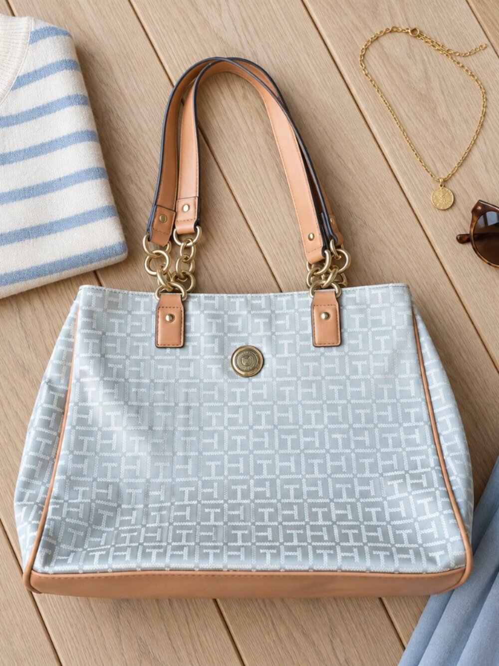 ✨Tommy Hilfiger Tan & Cream Monogram Jacquard Tote Shoulder Bag✨